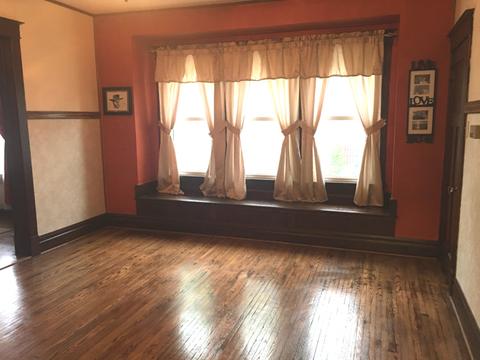 2304 5th St, Peru, IL 61354 photo 5