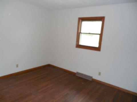 18145 Folkers Dr, Morrison, IL 61270 photo 4