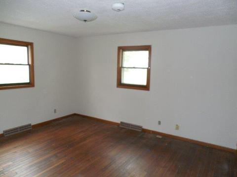 18145 Folkers Dr, Morrison, IL 61270 photo 5