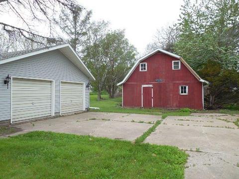 18145 Folkers Dr, Morrison, IL 61270 photo 9