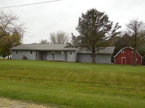 18145 Folkers Dr, Morrison, IL 61270 photo 1