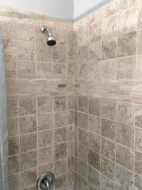 10221 S Lafayette Ave, Chicago, IL 60628 photo 7