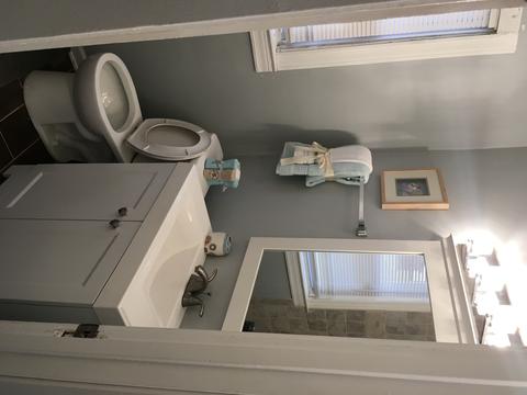 10221 S Lafayette Ave, Chicago, IL 60628 photo 6