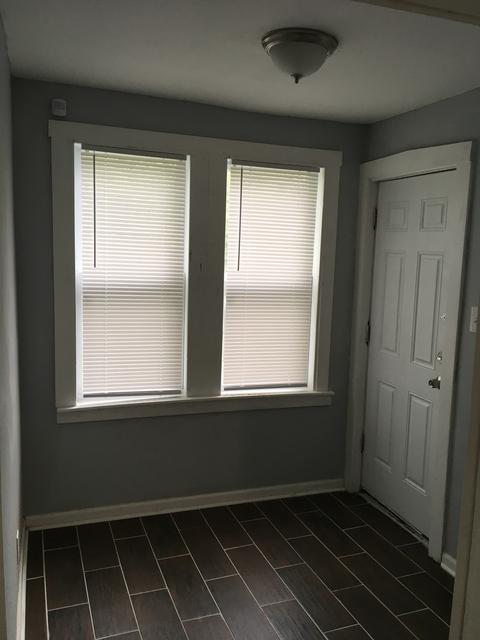 10221 S Lafayette Ave, Chicago, IL 60628 photo 12