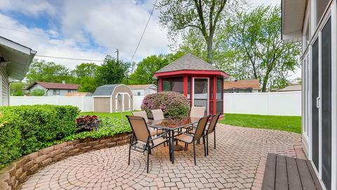 590 Western St, Hoffman Estates, IL 60169 photo 24