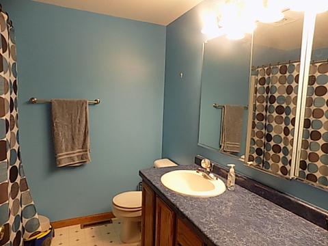 211 S Hossack St, Seneca, IL 61360 photo 17