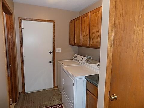 211 S Hossack St, Seneca, IL 61360 photo 10