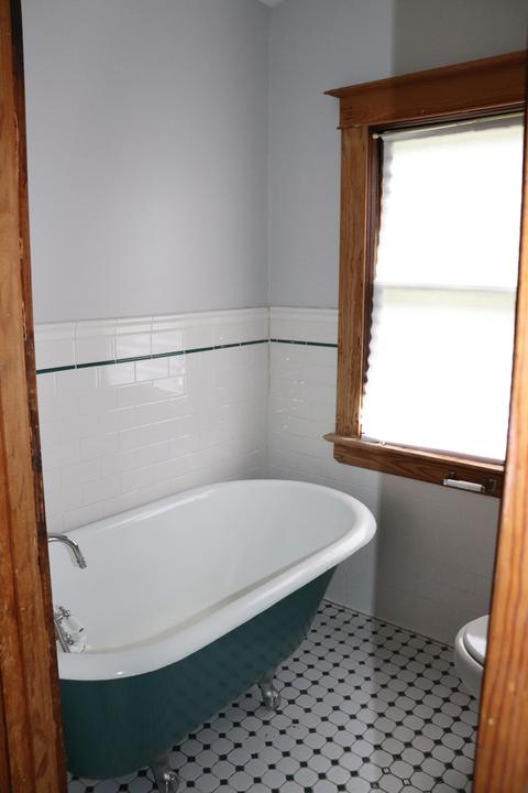 436 Lawrence Ave, Elgin, IL 60123 photo 18