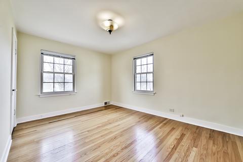 555 E Parkway Rd, Riverside, IL 60546 photo 23