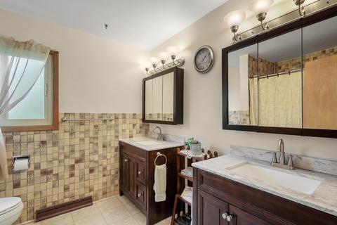 150 E Westview Ct, Addison, IL 60101 photo 17