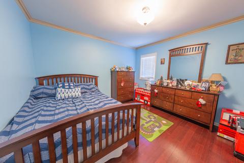 1060 Marshall Dr, Des Plaines, IL 60016 photo 13