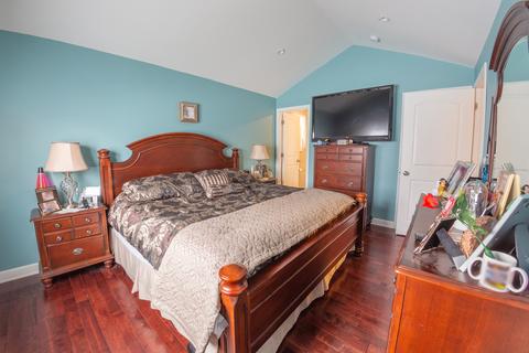 1060 Marshall Dr, Des Plaines, IL 60016 photo 10