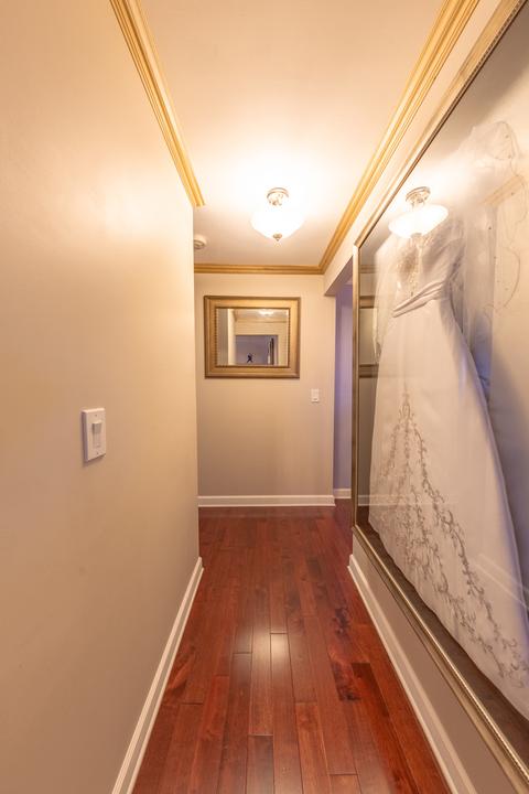 1060 Marshall Dr, Des Plaines, IL 60016 photo 9