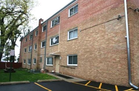 1925 Oakton St #2H, Des Plaines, IL 60018 photo 3