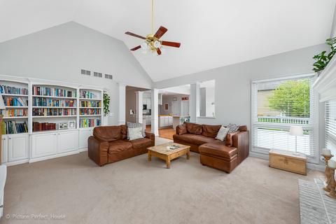 1732 Robert Ln, Naperville, IL 60564 photo 9