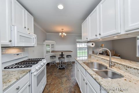 1504 Timber Trl #A, Wheaton, IL 60189 photo 3