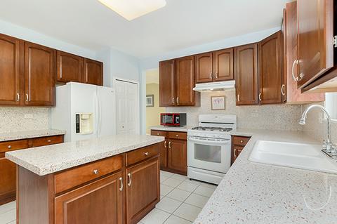 1048 Spinnaker St, Elgin, IL 60123 photo 11