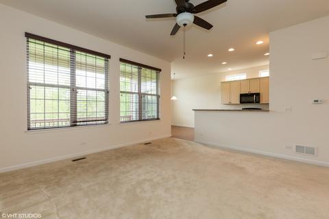 3856 Valhalla Dr, Elgin, IL 60124 photo 4