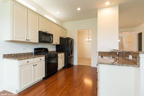 3856 Valhalla Dr, Elgin, IL 60124 photo 9