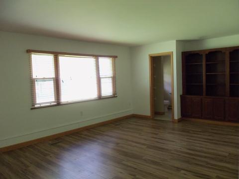 304 Daly Ave, Morris, IL 60450 photo 7