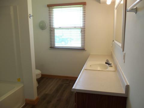 304 Daly Ave, Morris, IL 60450 photo 11
