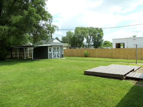 304 Daly Ave, Morris, IL 60450 photo 24
