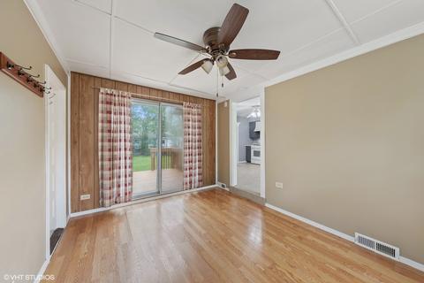3405 Peacock Ln, Rolling Meadows, IL 60008 photo 6