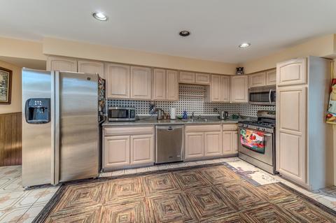 125 Coral Ln, Wheeling, IL 60090 photo 11