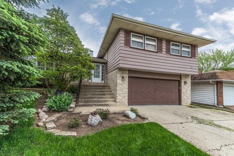 125 Coral Ln, Wheeling, IL 60090 photo 2
