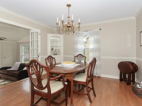 313 N Commonwealth Ave, Elgin, IL 60123 photo 6