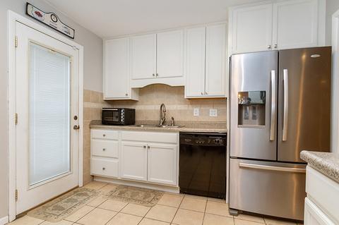 520 Durham Ln, Hoffman Estates, IL 60169 photo 9