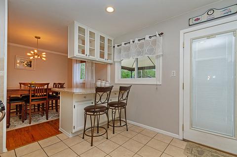 520 Durham Ln, Hoffman Estates, IL 60169 photo 10