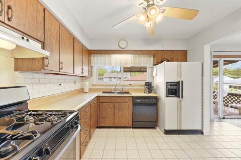 40 Laurel Trl, Wheeling, IL 60090 photo 7