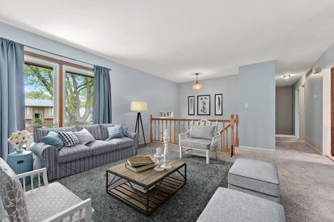 40 Laurel Trl, Wheeling, IL 60090 photo 4