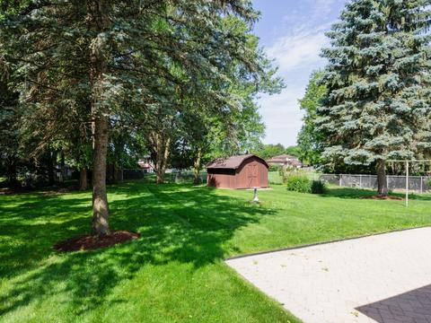 823 Forest Ct, Bartlett, IL 60103 photo 12