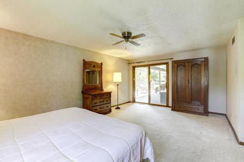 308 Carl Dr, Bloomington, IL 61704 photo 4