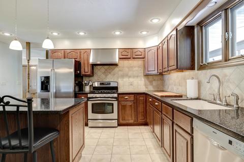 308 Carl Dr, Bloomington, IL 61704 photo 12