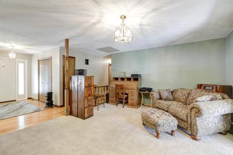 308 Carl Dr, Bloomington, IL 61704 photo 9