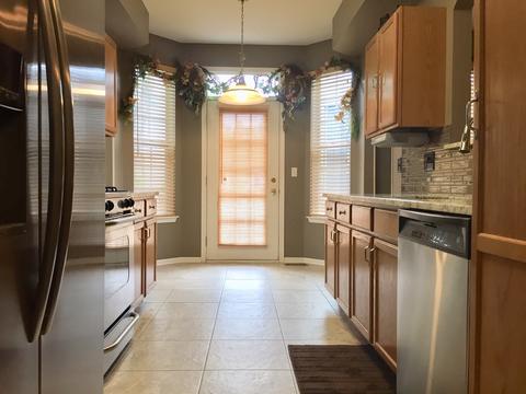 1278 Tamarack Dr, Bartlett, IL 60103 photo 6