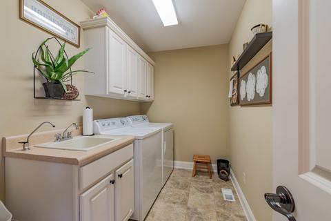 2500 Heather Ridge Dr, Normal, IL 61761 photo 12
