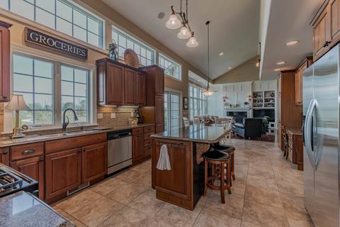 2500 Heather Ridge Dr, Normal, IL 61761 photo 8