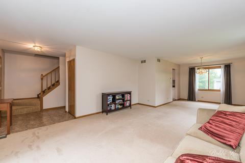 758 Cimarron Dr, Cary, IL 60013 photo 23