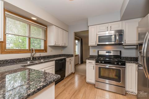 758 Cimarron Dr, Cary, IL 60013 photo 6