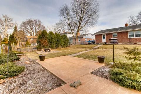 1434 Maple Ln, Elgin, IL 60123 photo 27