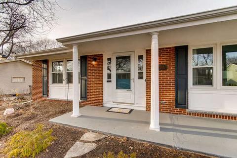 1434 Maple Ln, Elgin, IL 60123 photo 4