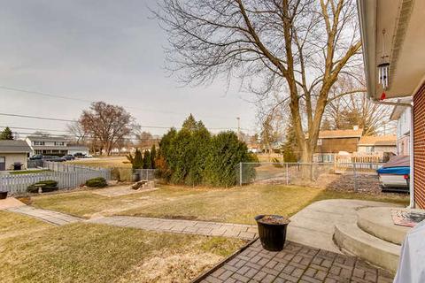 1434 Maple Ln, Elgin, IL 60123 photo 26