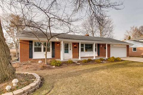 1434 Maple Ln, Elgin, IL 60123 photo 1