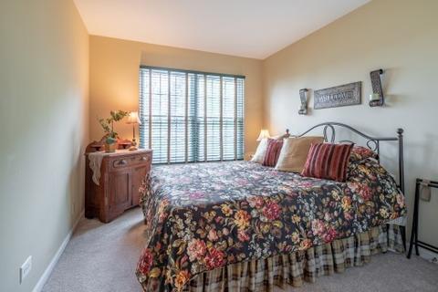 907 Angle Tarn, West Dundee, IL 60118 photo 12