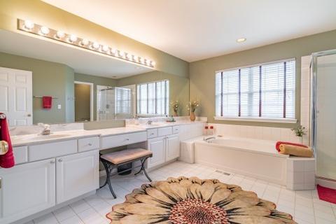 907 Angle Tarn, West Dundee, IL 60118 photo 20