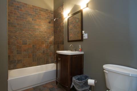1724 E 73rd St, Chicago, IL 60649 photo 9